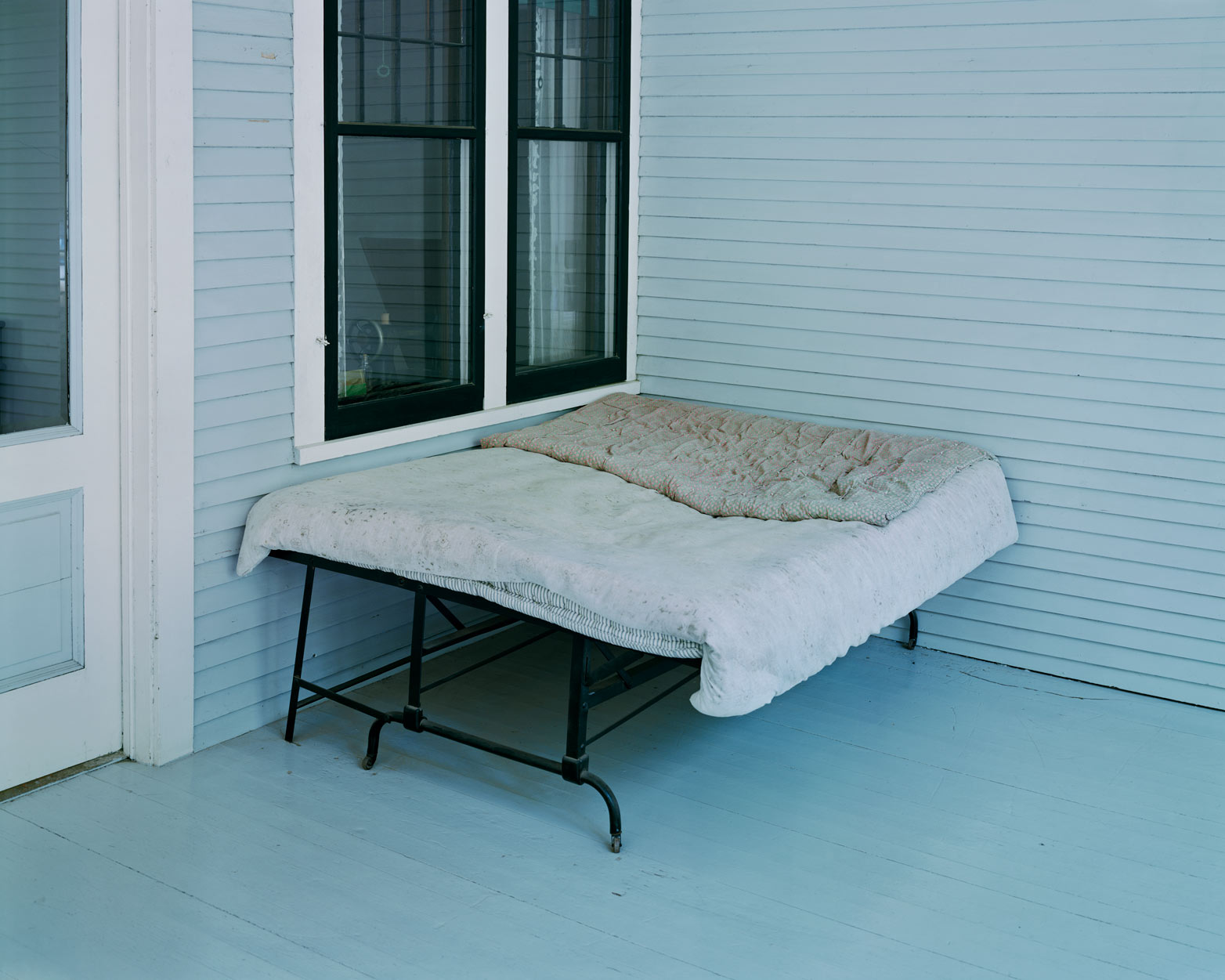 Alec Soth — Sleeping by the Mississippi