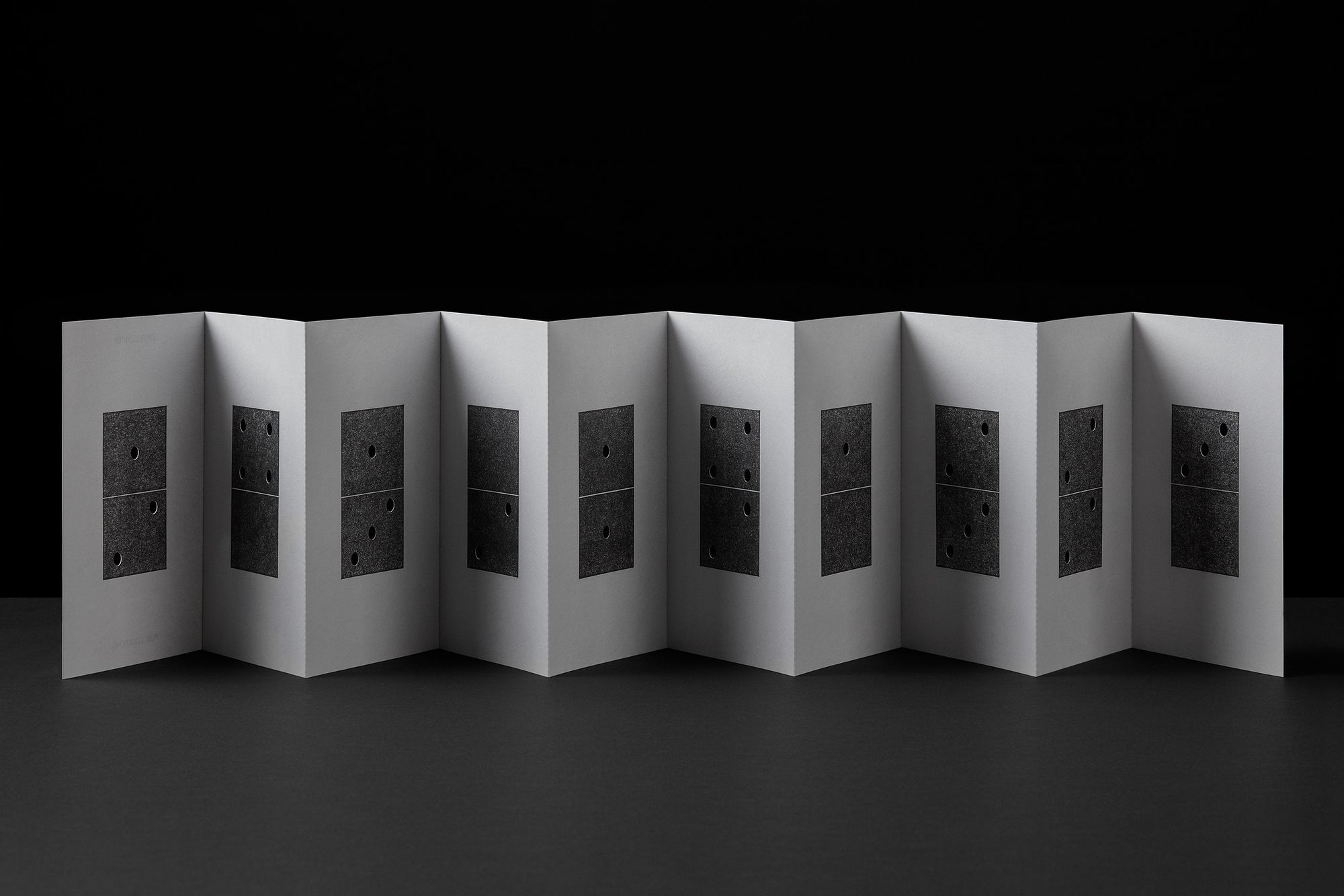 Micah Lexier — Leporello N° 02