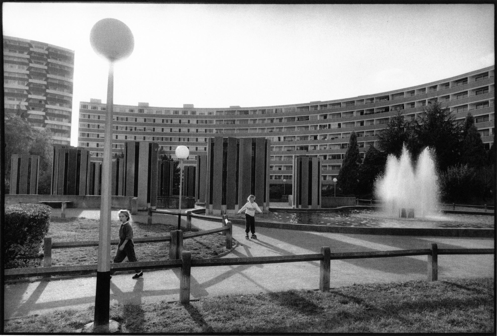 Riboud, Zachmann, Laboye — Banlieues