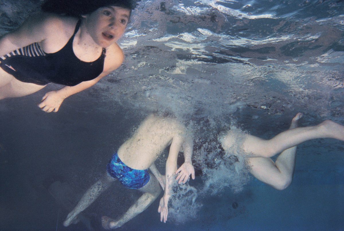 Larry Sultan — Swimmers