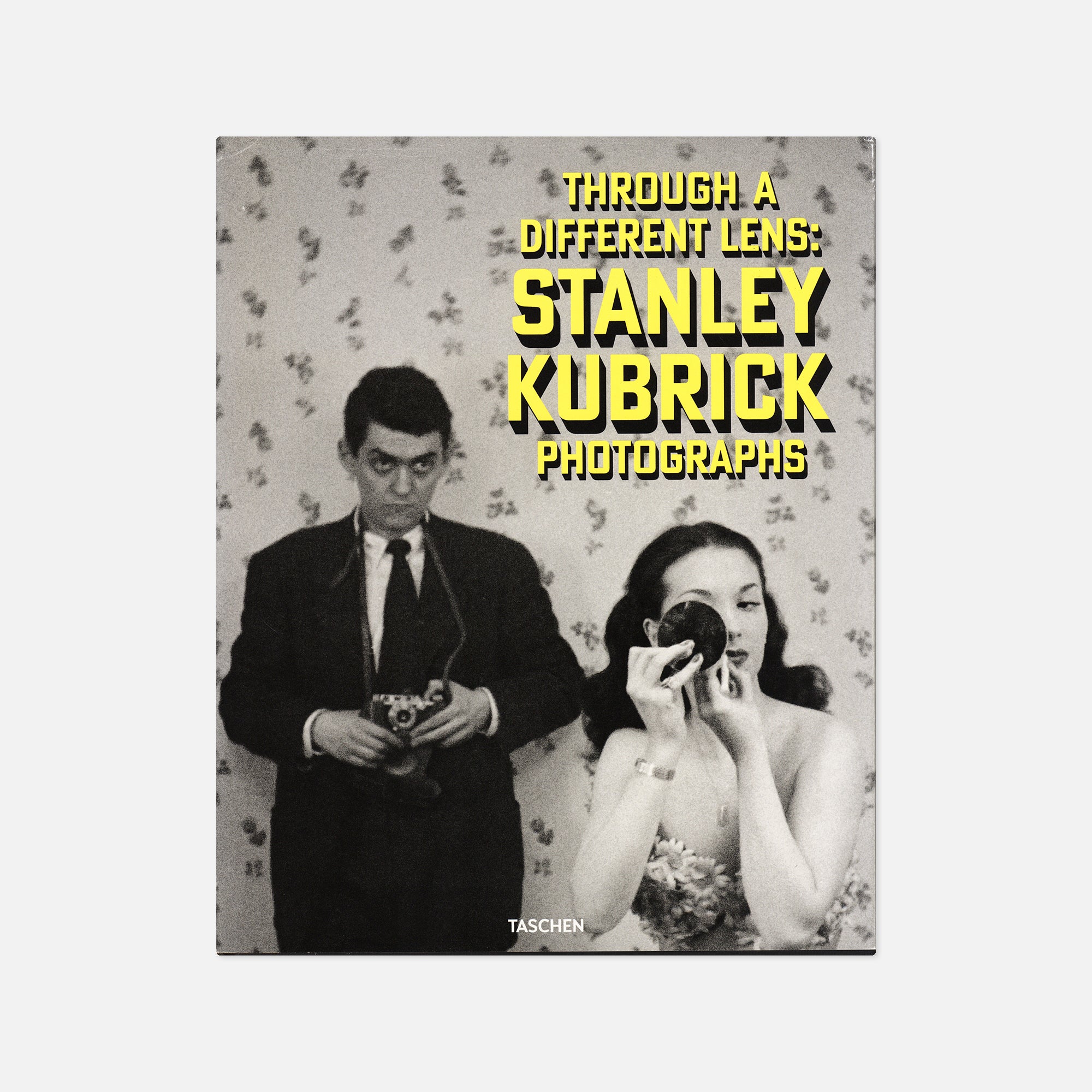 Stanley Kubrick — Through a different lens: Stanley Kubrick Photographs