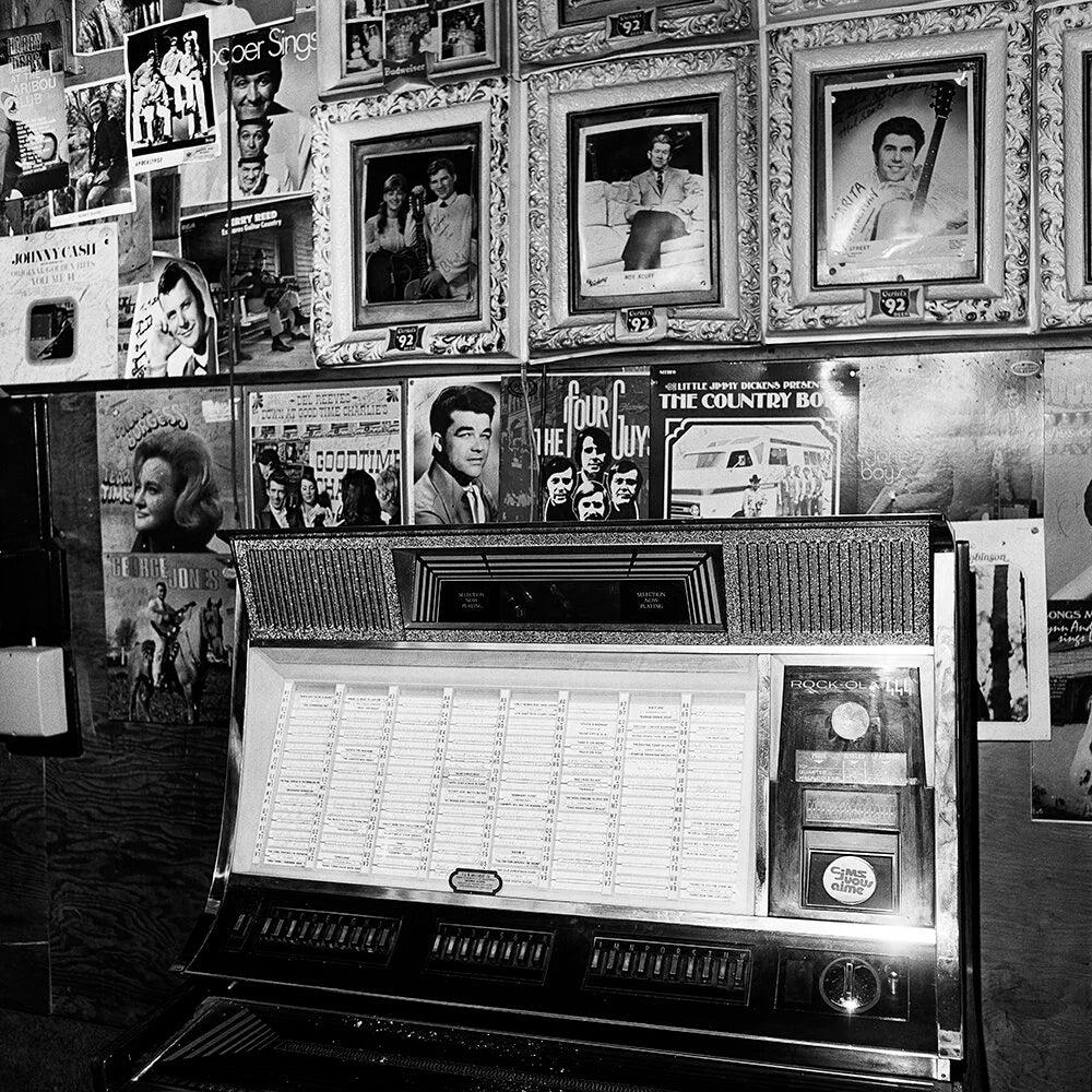 Henry Horenstein — Honky Tonk: Portraits of Country Music