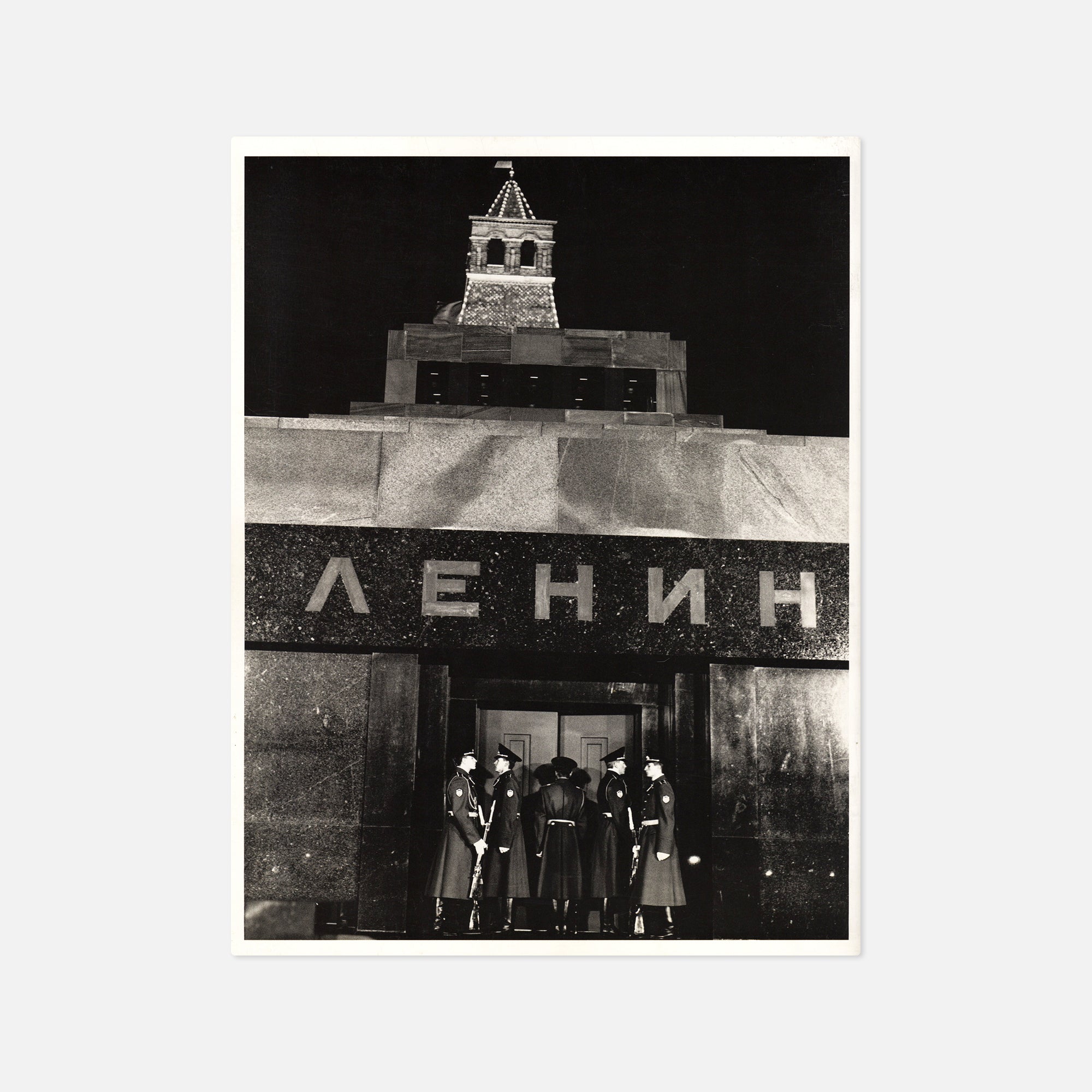 Helmut Newton's Illustrated Nº3