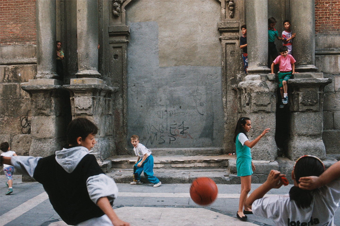 Alex Webb — Dislocations