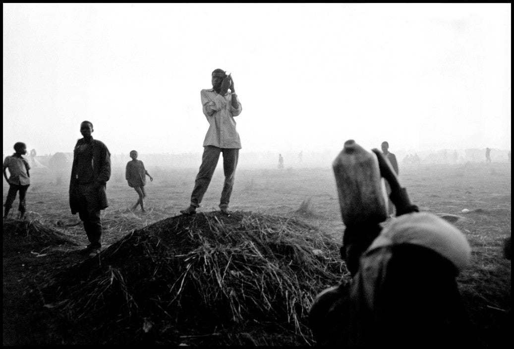 Gilles Peress — The Silence