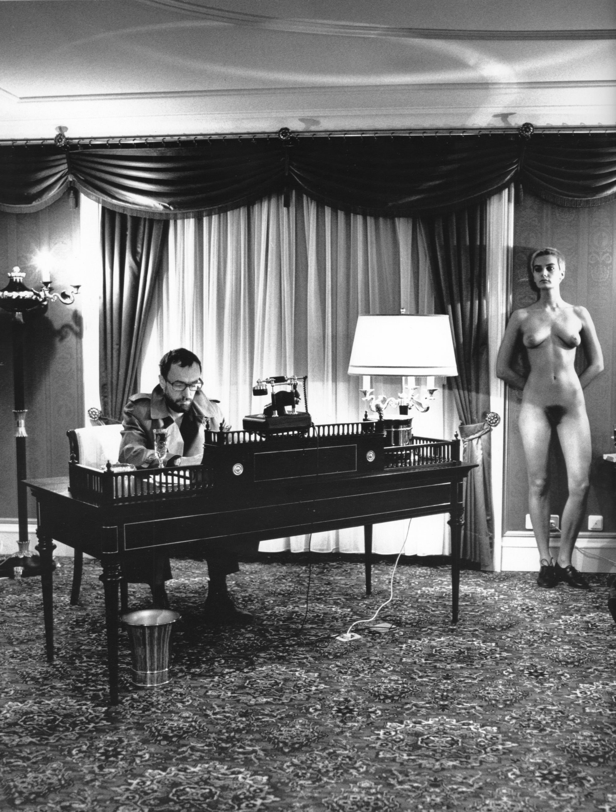 Helmut Newton's Illustrated Nº3