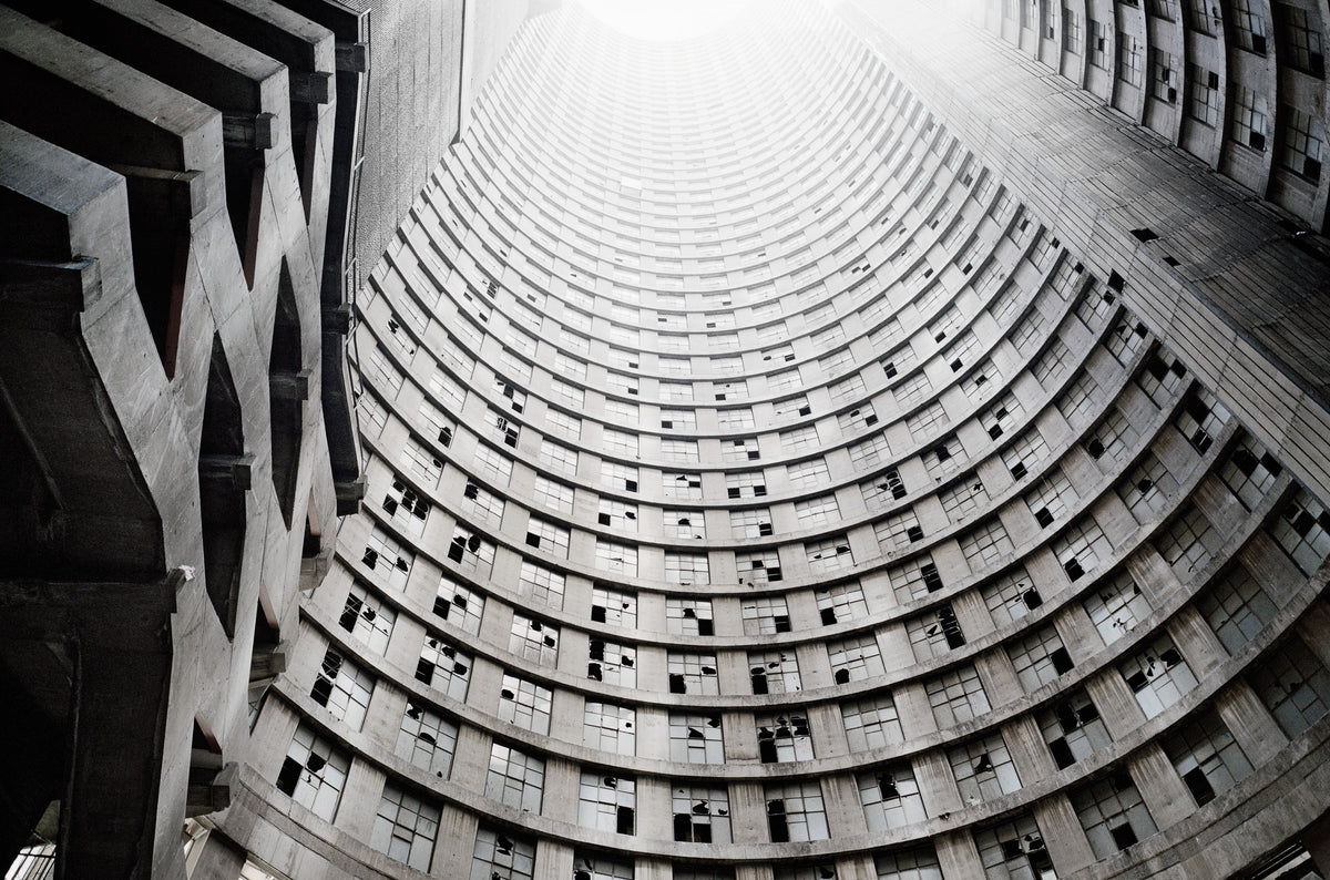 Mikhael Subotzky & Patrick Waterhouse — Ponte City