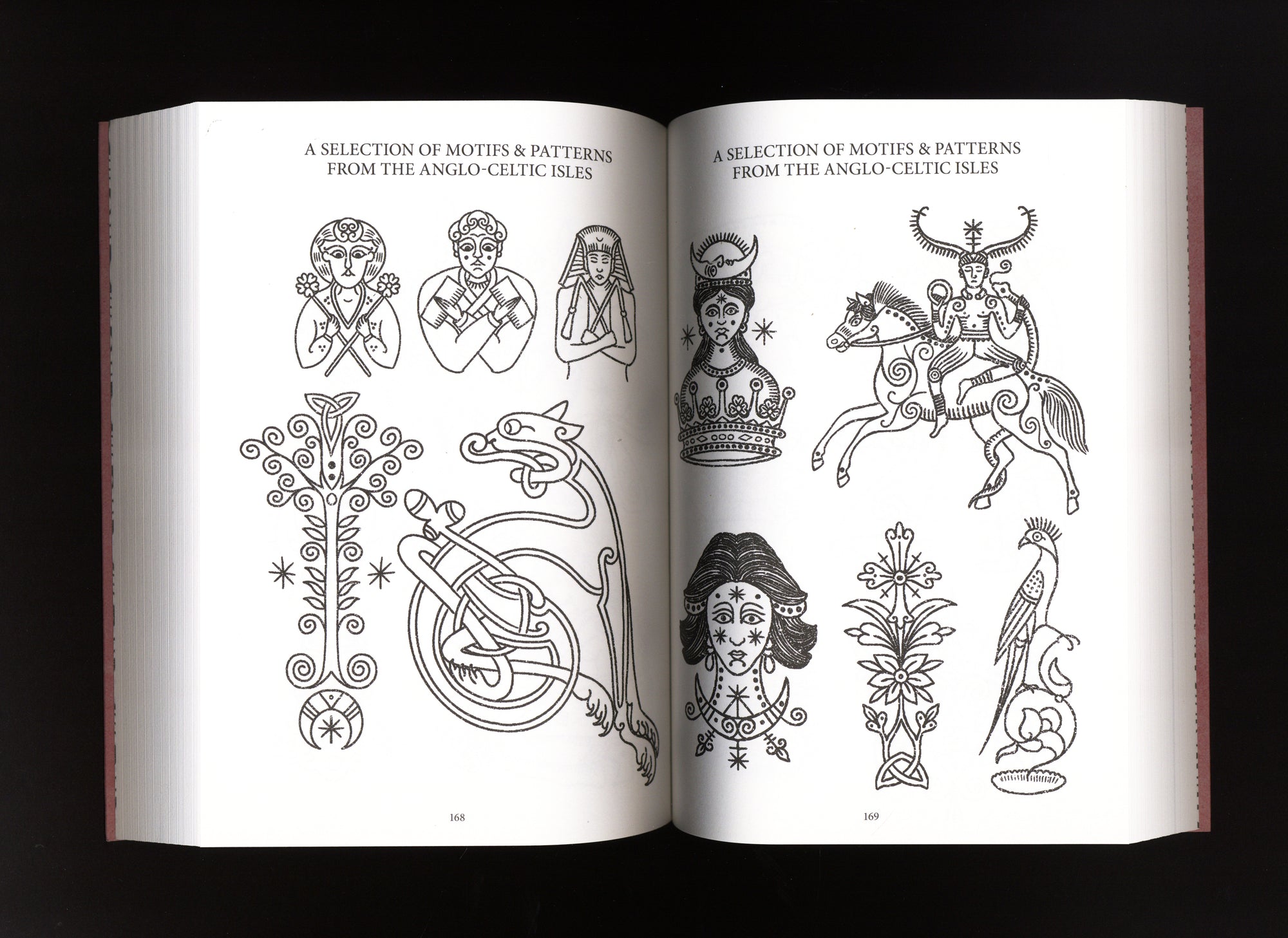 Treubhan — Patterns & Motifs from the Anglo Celtic Isles