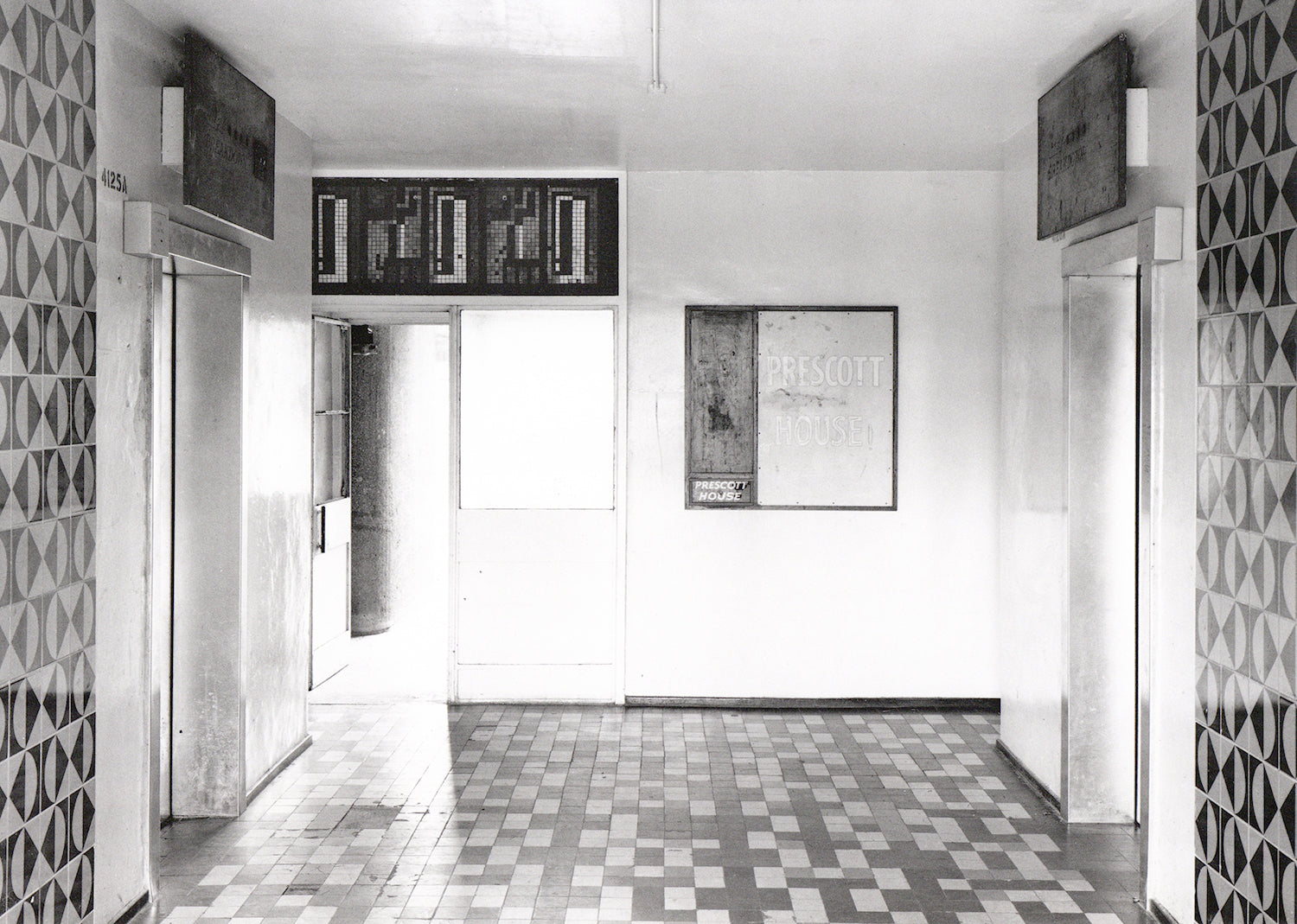 Axel Hütte LONDON 写真集　ドイツ語版 London : Photographien 1982-1984 | Axel Hutte | First