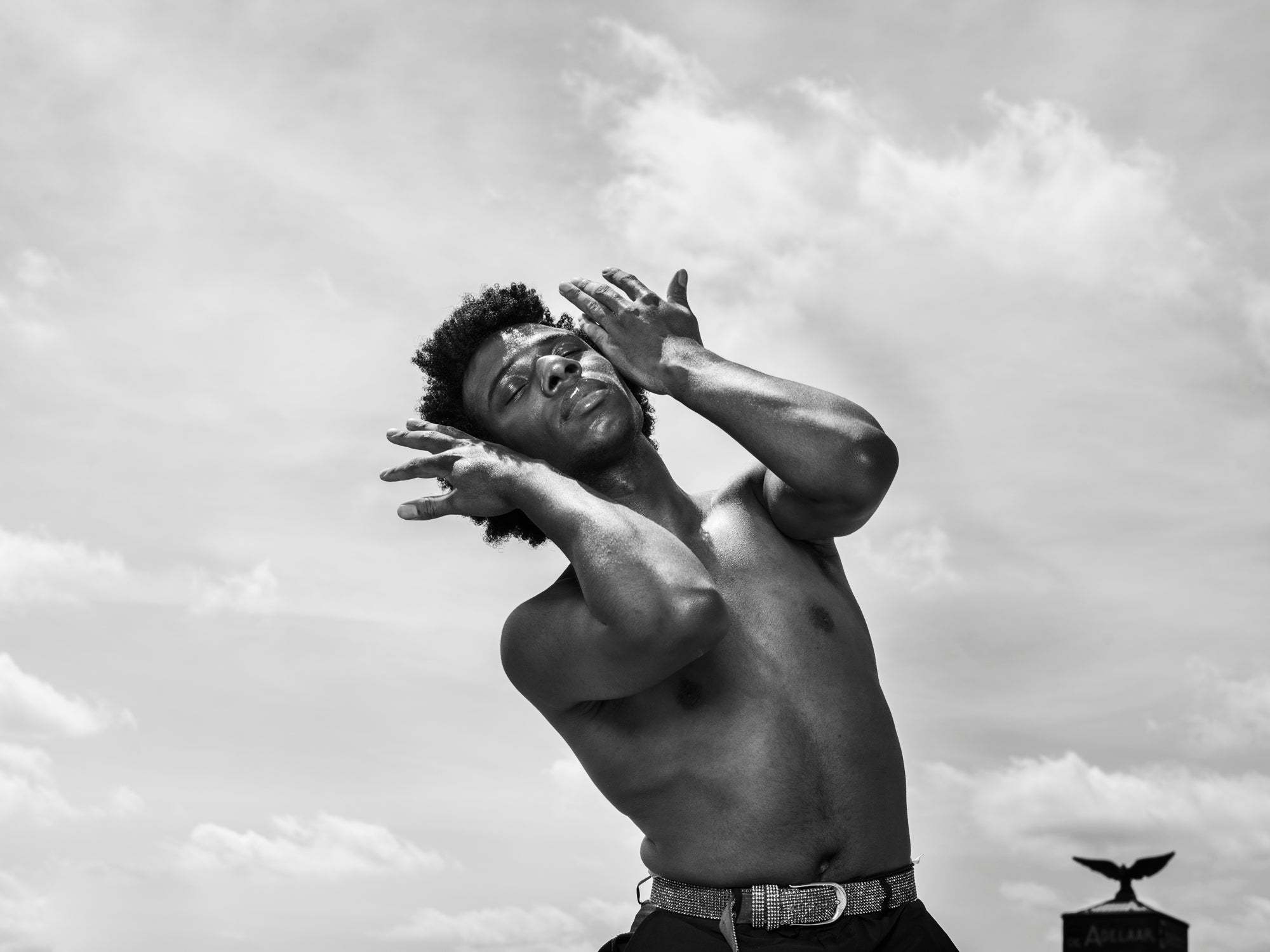 Robin de Puy — Down By The Water