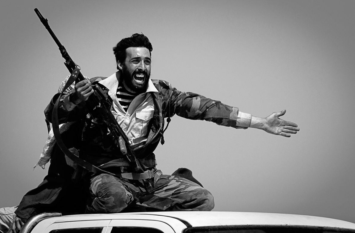 Anja Niedringhaus — At War