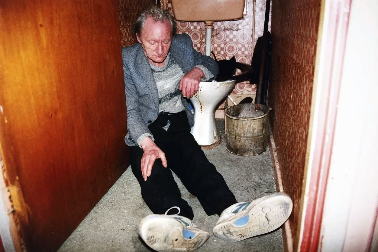 Richard Billingham — Ray's a Laugh