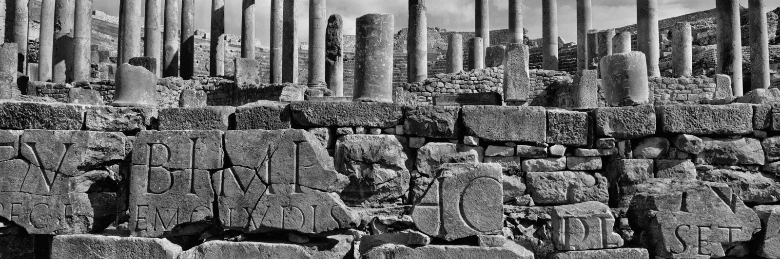 Josef Koudelka — Ruines (Ruins)