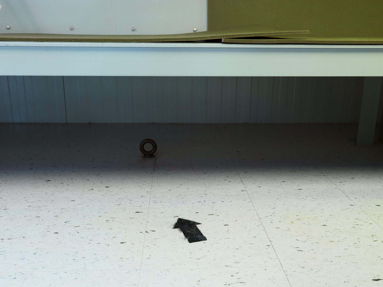 Edmund Clark — Guantanamo If The Light Goes Out