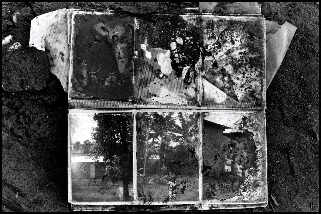 Gilles Peress — The Silence