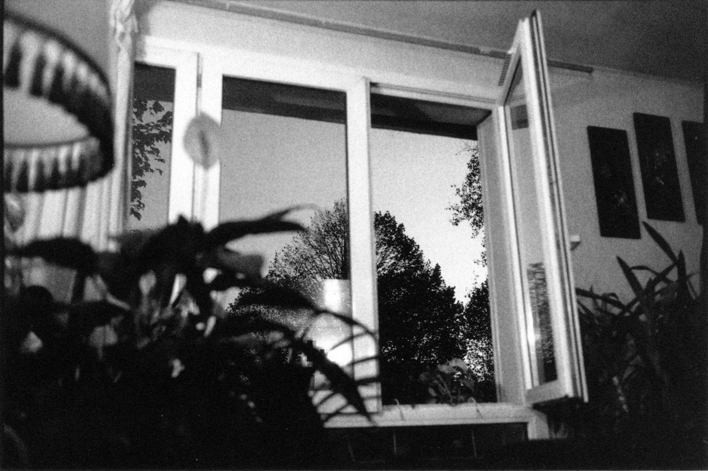 Riboud, Zachmann, Laboye — Banlieues
