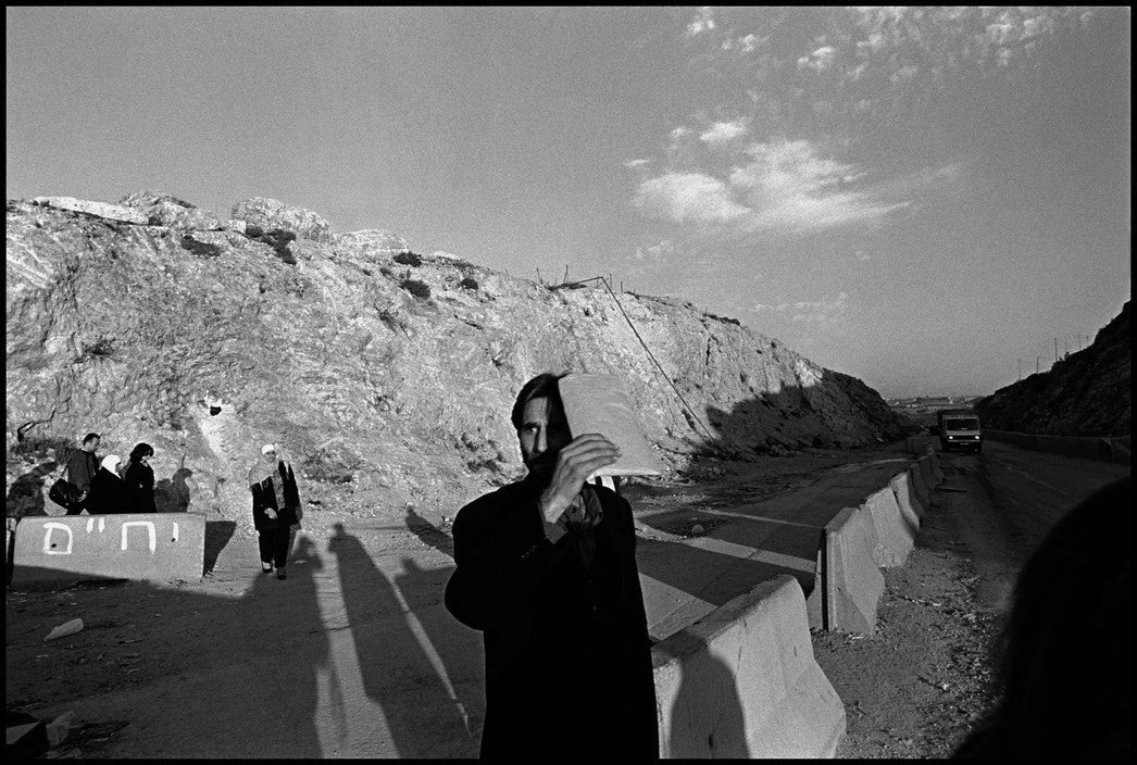 Larry Towell — No Man's Land
