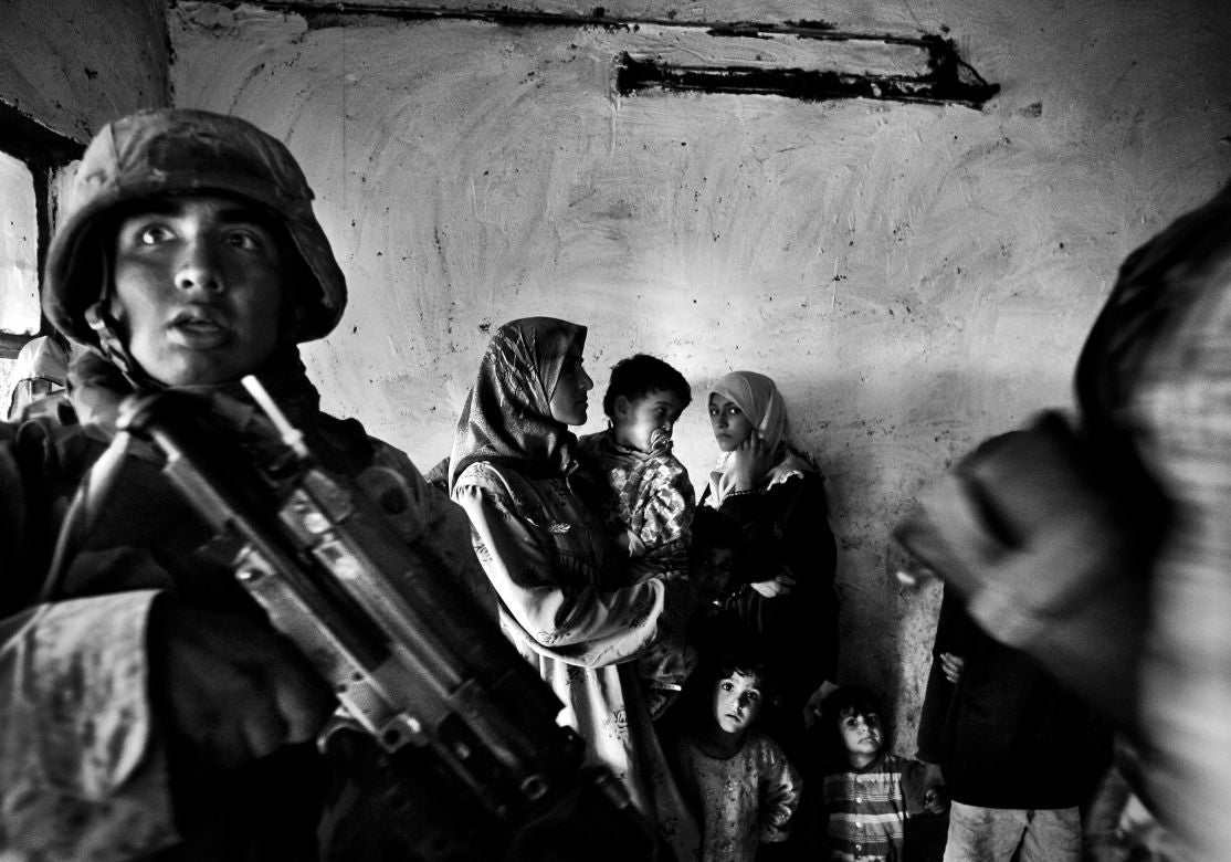 Anja Niedringhaus — At War