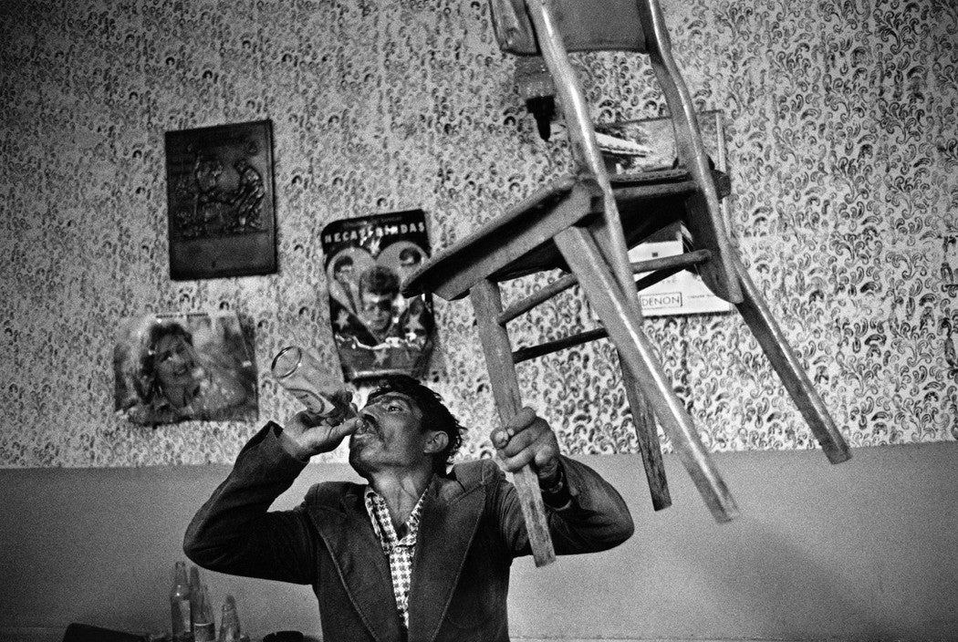 Nikos Economopoulos — Balkanlarda (In the Balkans)