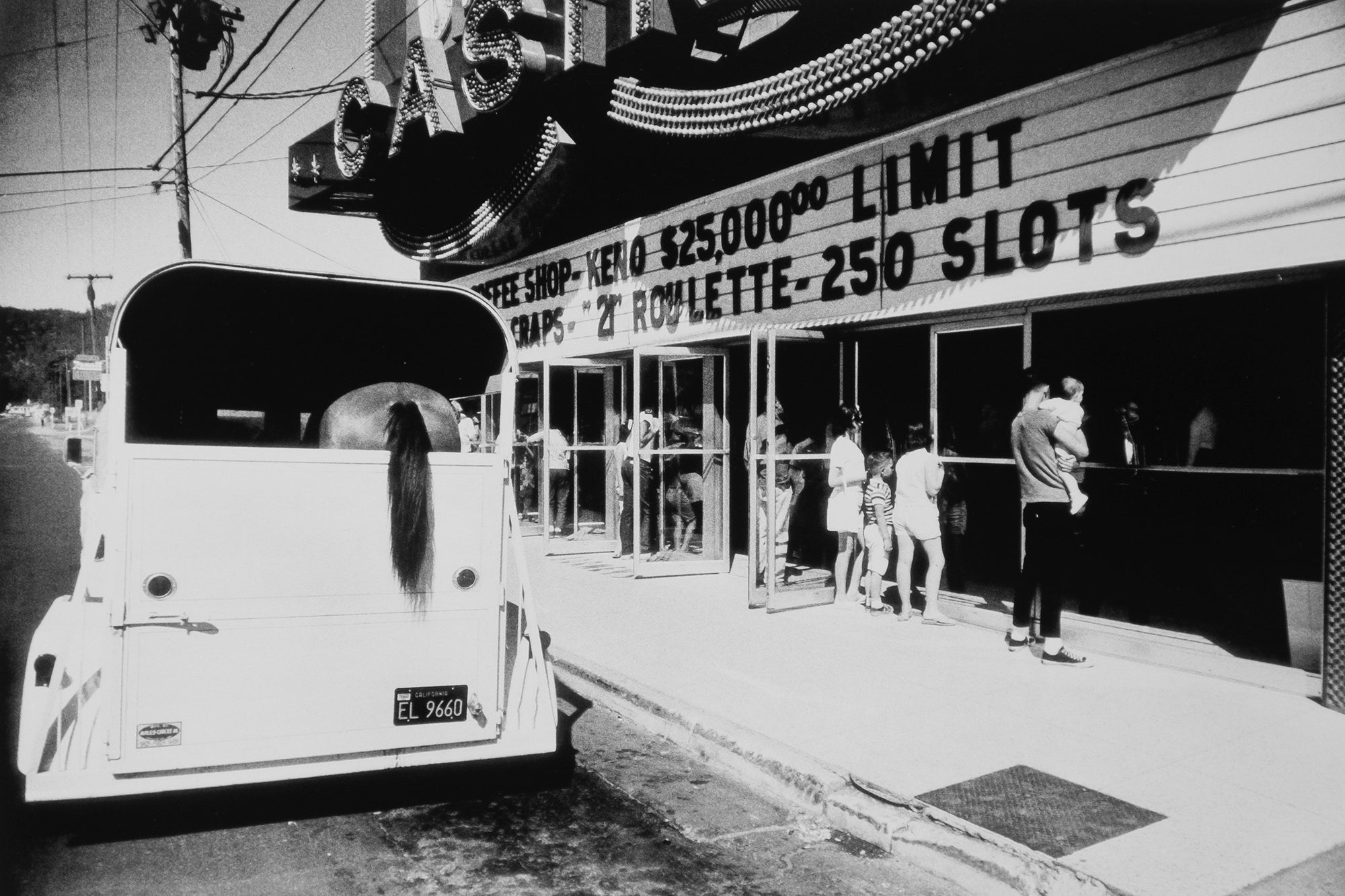Garry Winogrand — 1964