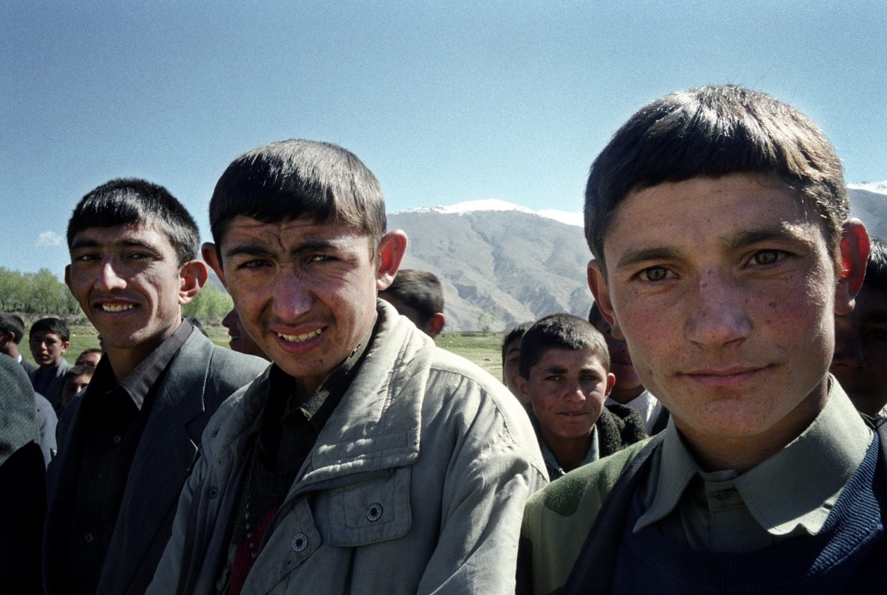 Robert Knoth & Antoinette de Jong — Poppy: Trails of Afghan Heroin
