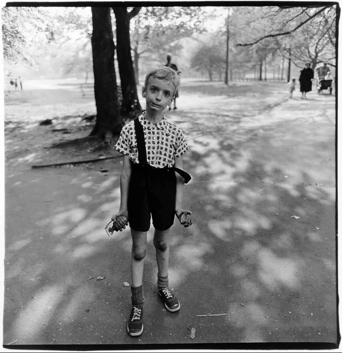 Diane Arbus — Eine Monographie