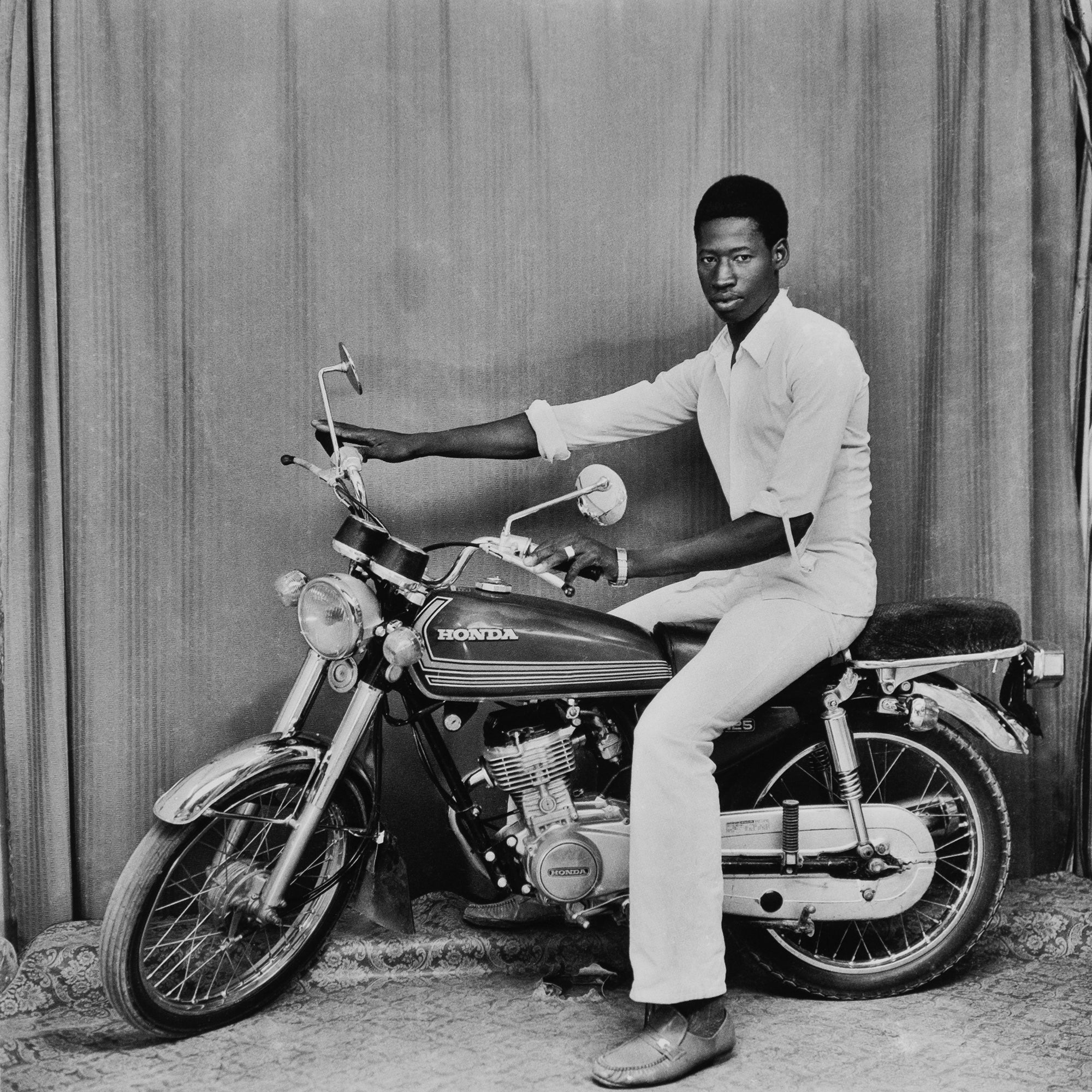 Malick Sidibé — The Portrait of Mali