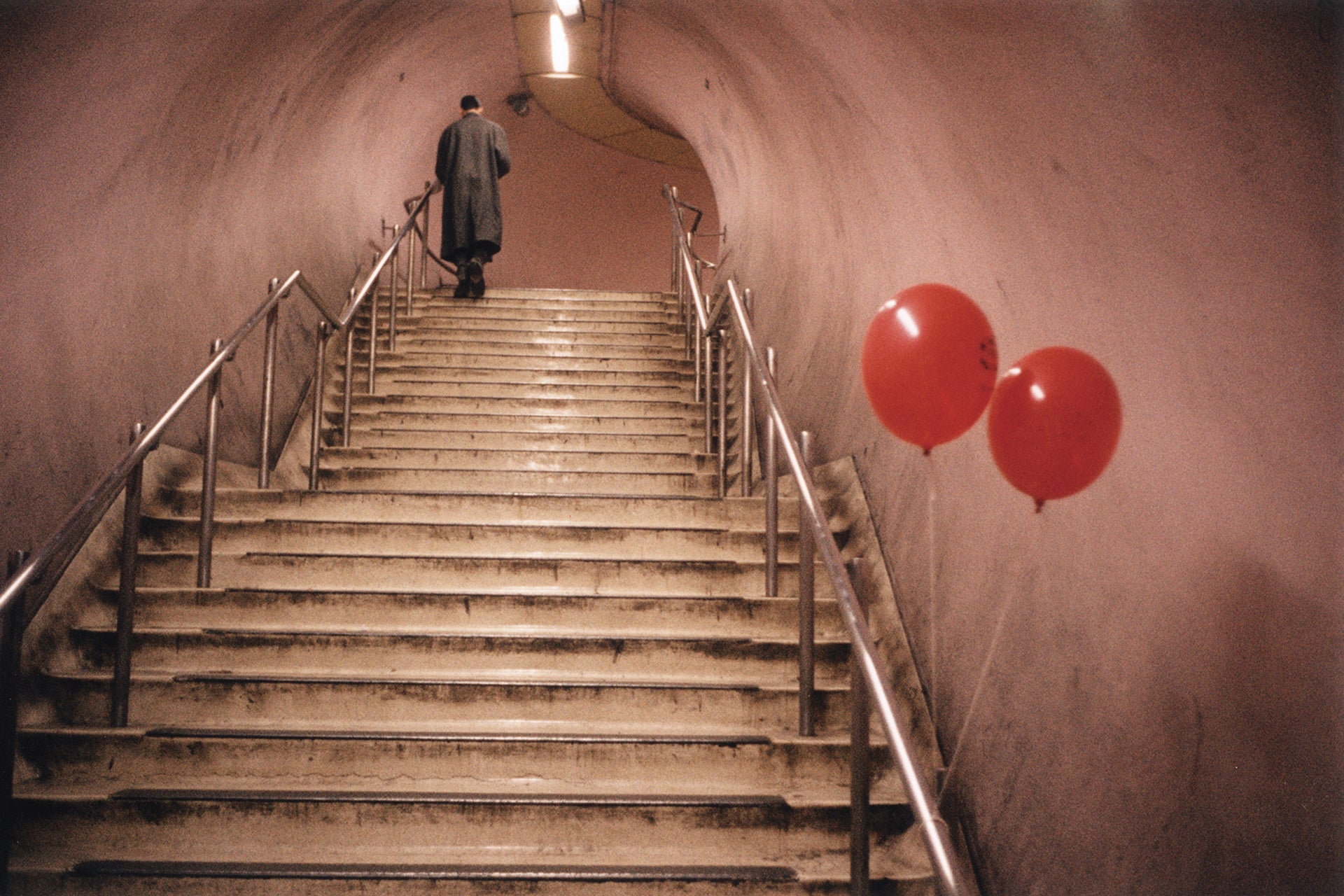 Marco Pesaresi — Underground: Travels on the Global Metro